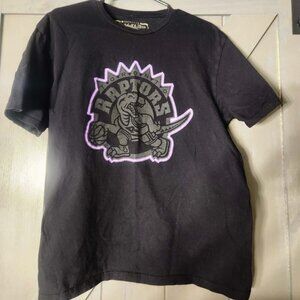 Mitchell & Ness Toronto Raptors Blacked Out Logo T-Shirt
